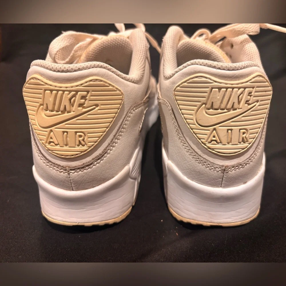 Nike Air Max 90 White - Picture 4 of 5